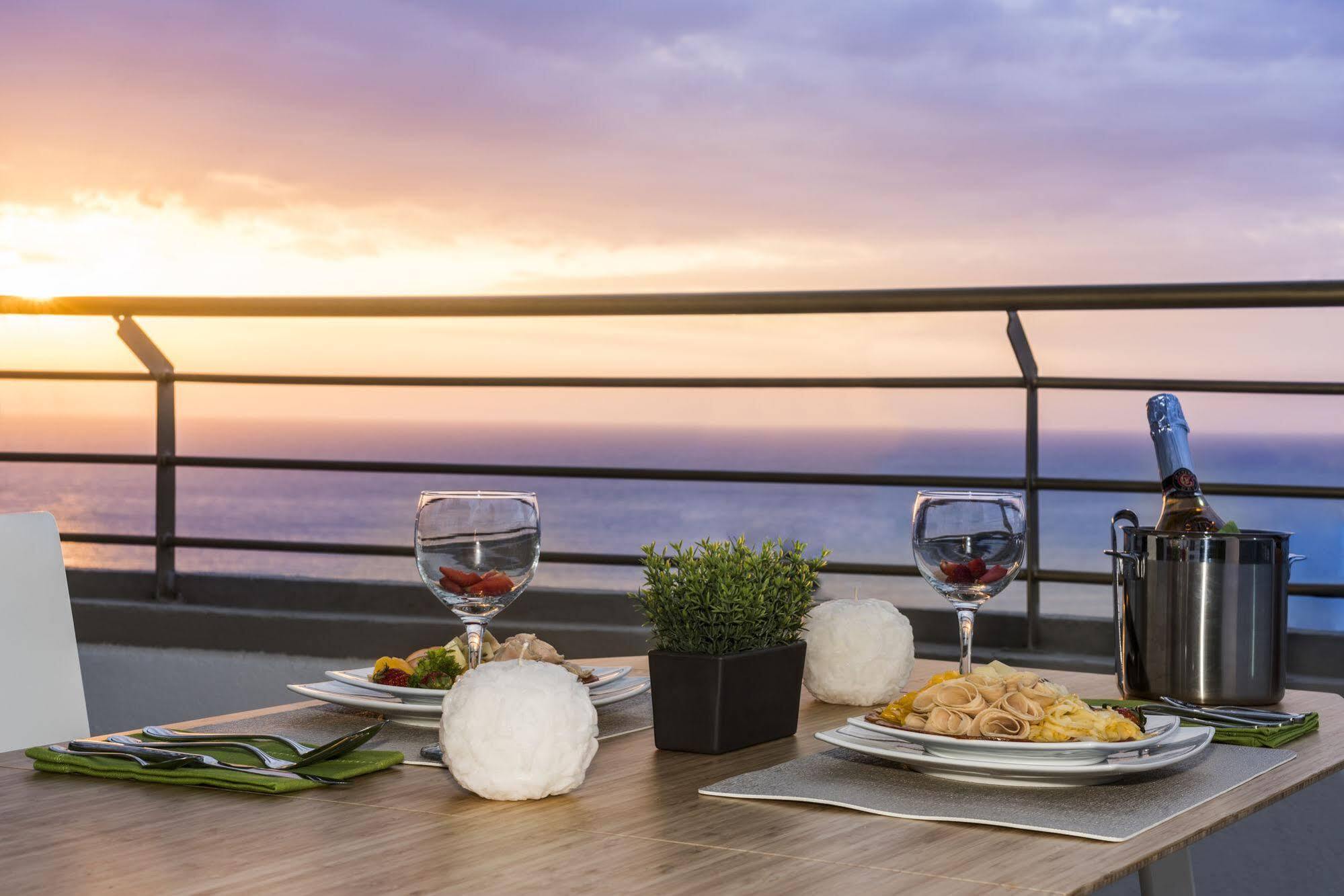 Terrazas Tayrona Travelers Apartamentos Y Suites ซันตามาร์ตา ภายนอก รูปภาพ