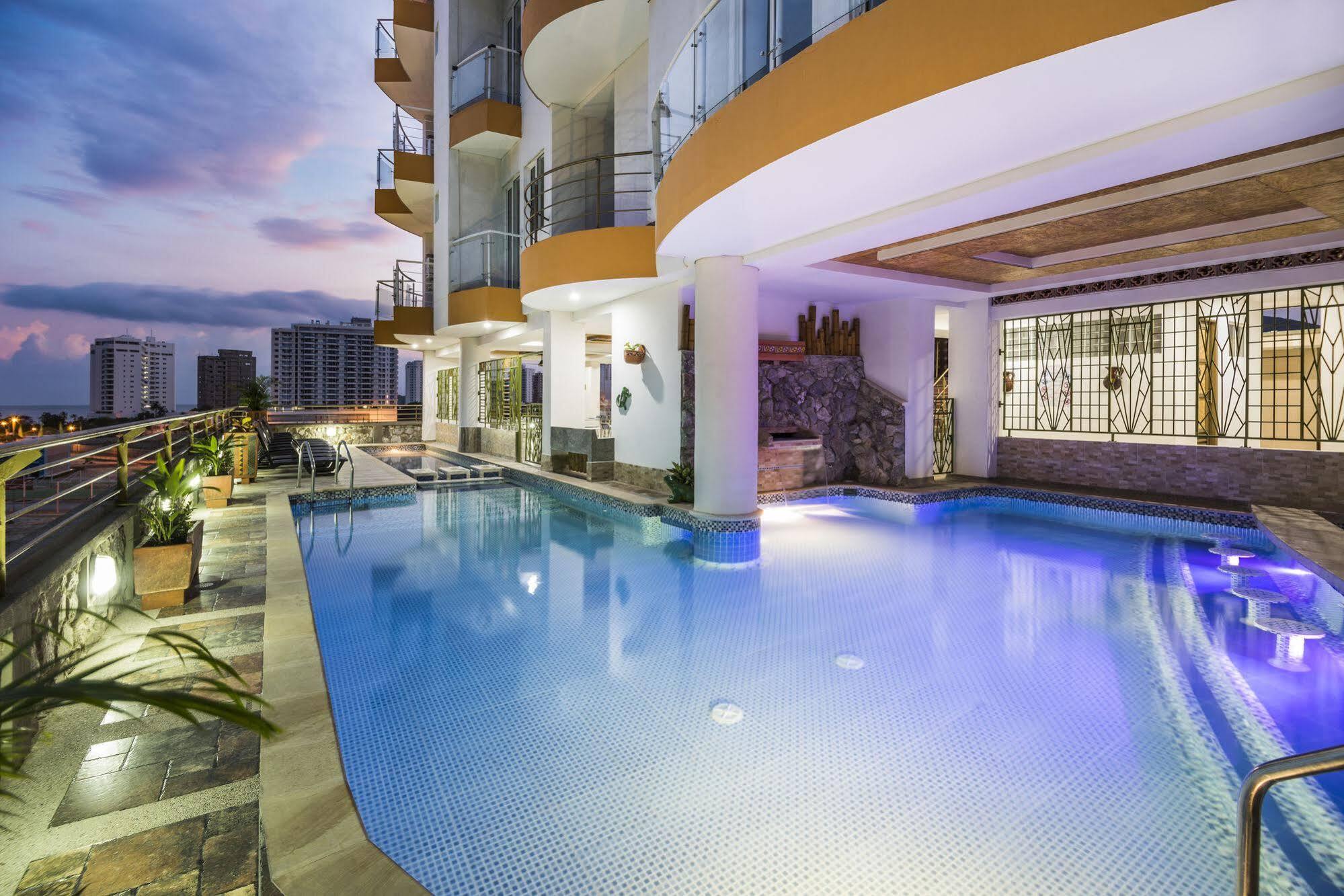Terrazas Tayrona Travelers Apartamentos Y Suites ซันตามาร์ตา ภายนอก รูปภาพ