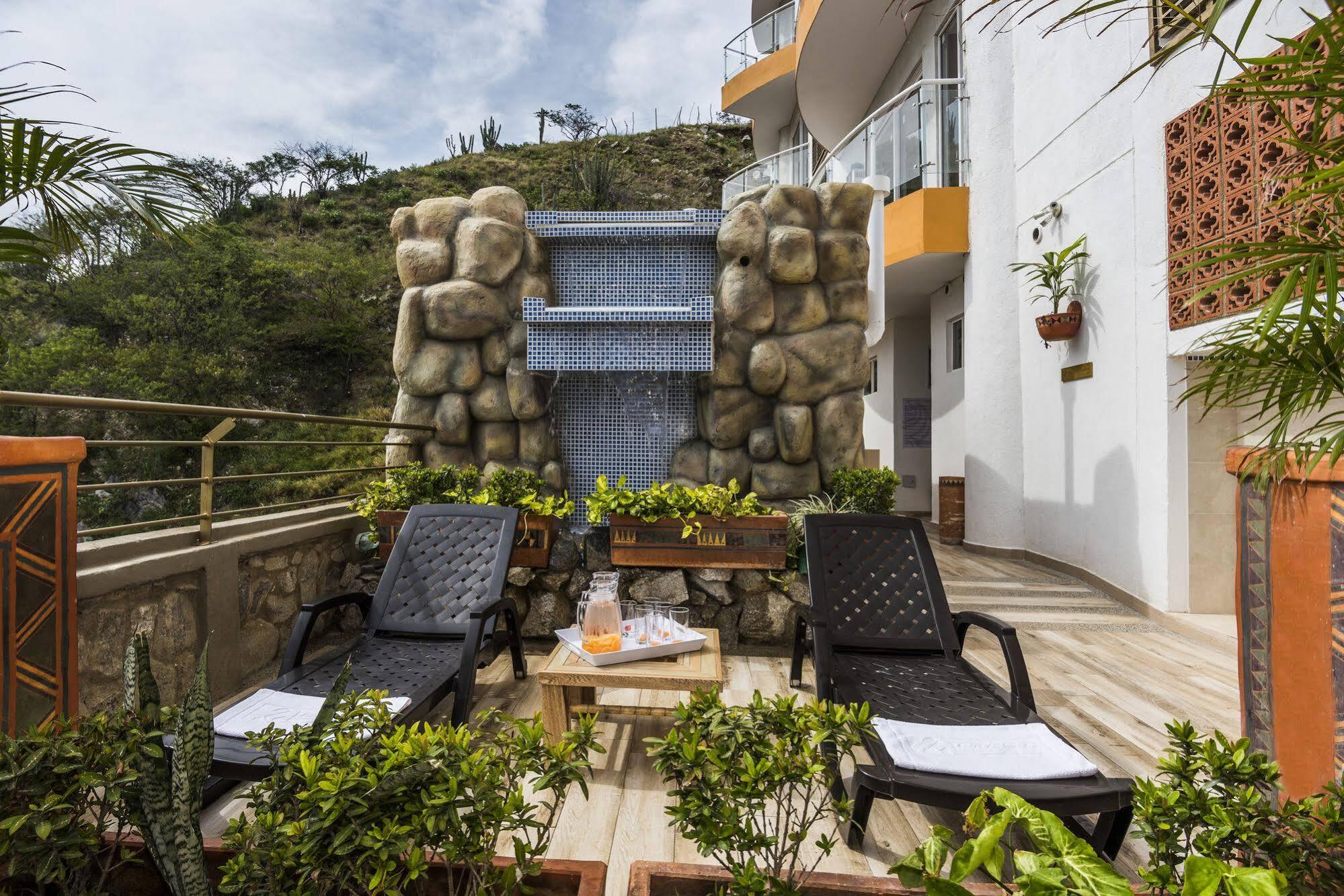 Terrazas Tayrona Travelers Apartamentos Y Suites ซันตามาร์ตา ภายนอก รูปภาพ