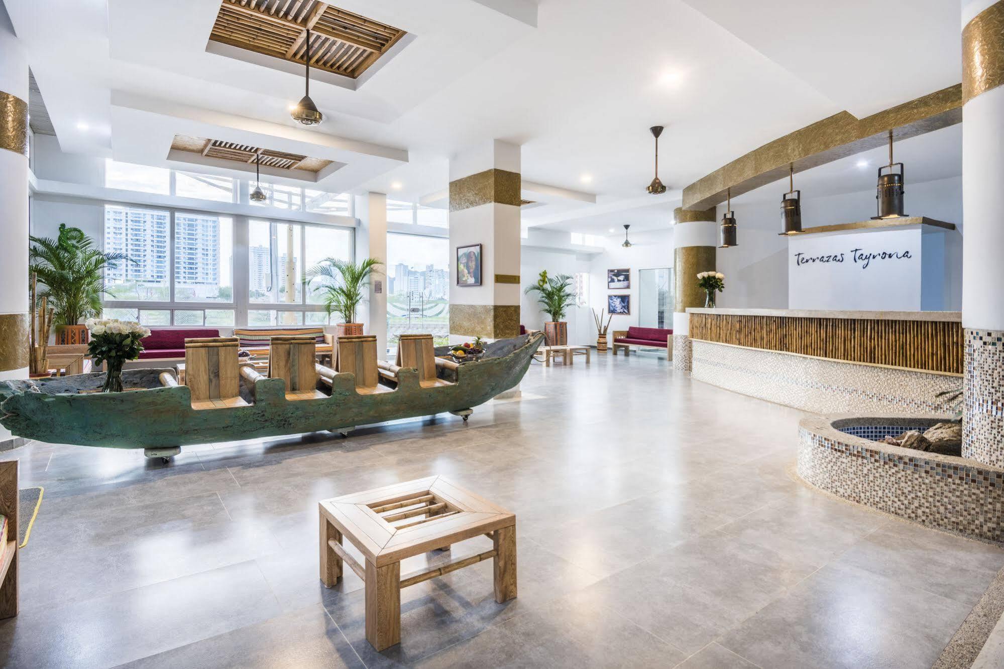 Terrazas Tayrona Travelers Apartamentos Y Suites ซันตามาร์ตา ภายนอก รูปภาพ